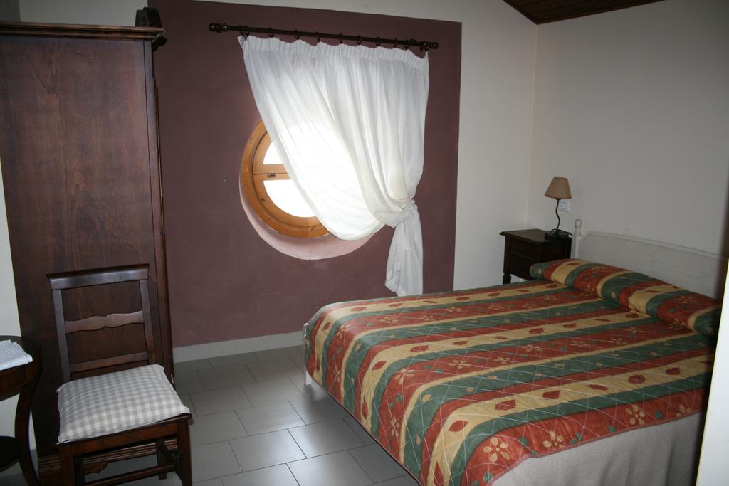 Locanda Del Sorriso Entracque Værelse billede